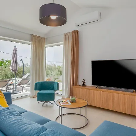 別荘 Neue Und Hundefreundliche Mit Panorama-meerblick, Privatpool, Grillbereich, Babybett, Waschmaschine