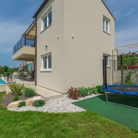 Ferienhaus Neue Und Hundefreundliche Mit Panorama-meerblick, Privatpool, Grillbereich, Babybett, Waschmaschine *
