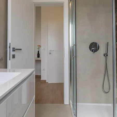 Prázdninový dům Neue Und Hundefreundliche Mit Panorama-meerblick, Privatpool, Grillbereich, Babybett, Waschmaschine Višnjan